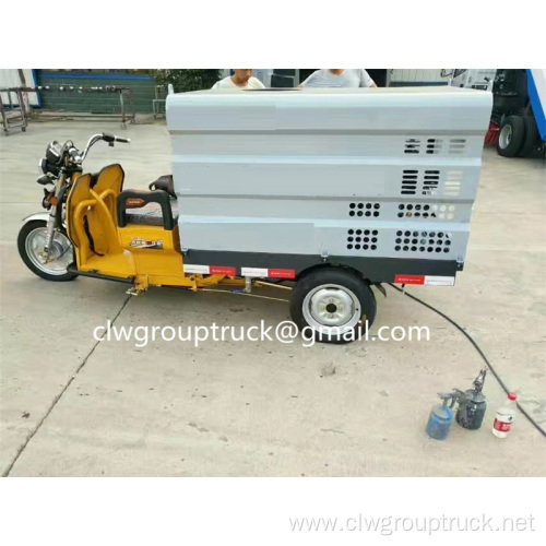 Electric three-wheel high pressure cleaning car